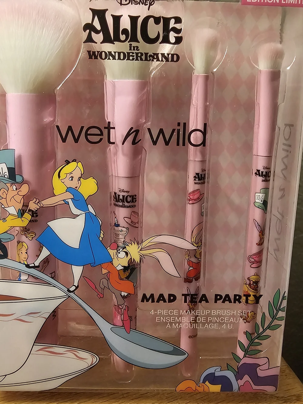 Disney Pink Alice in Wonderland Makeup Brush Set with Character Handles